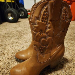 MIA Remi western boots size 8